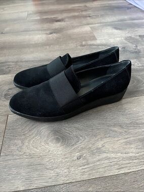 Stuart Weitzman Suede Leather Slip On Loafers Black